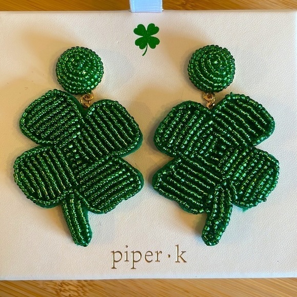 Brand New Piper K Beaded Green Shamrocks St. Patrick’s Day Drop Earrings Irish - Picture 3 of 11